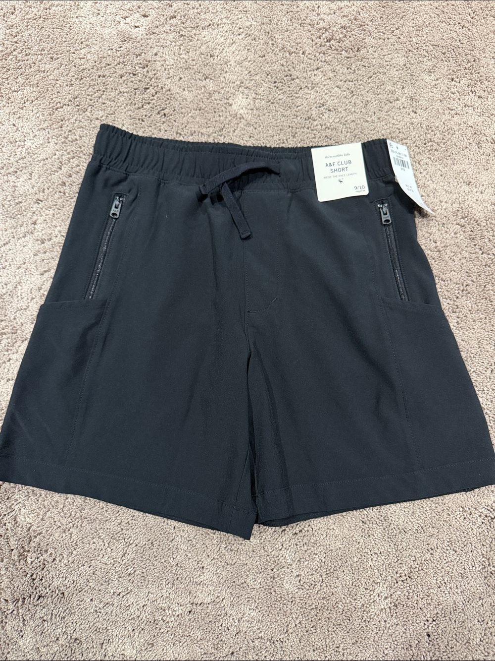 Abercrombie kids club short size 9/10 NWT
